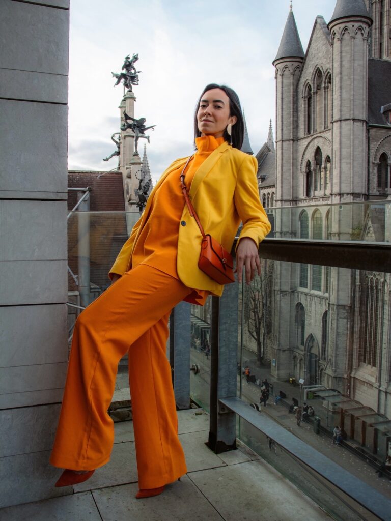 thayanna-sena_belgian-balcony_yellow-tones_ghent_01.jpg